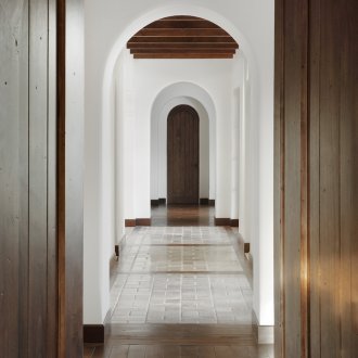 Врата в коридора