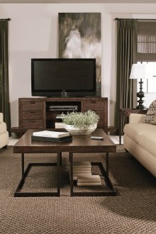 Дневна в стил Арт Нуво с два прозореца