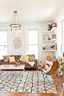 Дневна с две повдигащи се прозорци