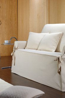 Sarung sofa di pedalaman