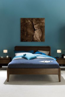 Спалня с орехи