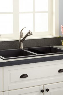 Черна акрилна мивка