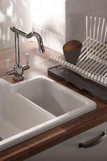 Акрилна мивка