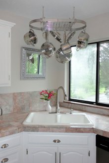 Акрилна мивка в ретро стил