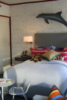 Спокоен тапет с лодки за детската стая