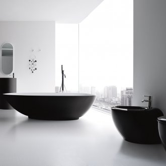 Черна кръгла тоалетна