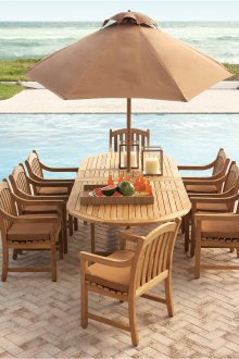 Бежов градински чадър