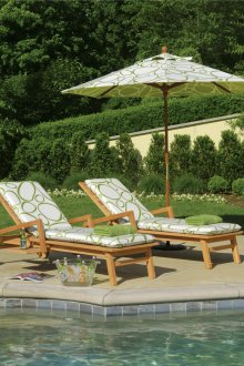 Градински чадър с шарка