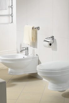 Tandas yang dipasang di belakang