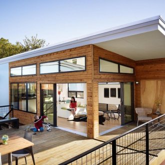 Външна тераса на къщата