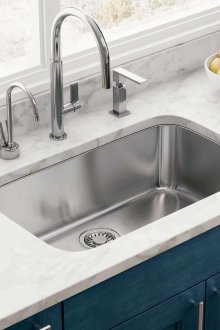 Метална кухненска мивка