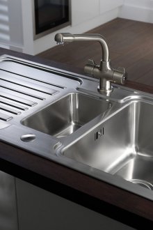 Стоманена мивка