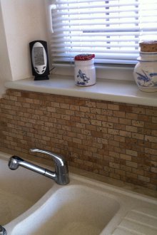 Тухлена плочка в провансалски стил