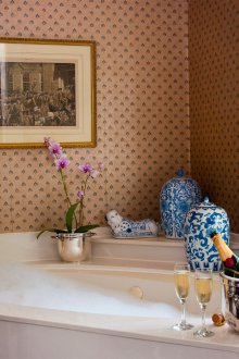 Класически стил кран