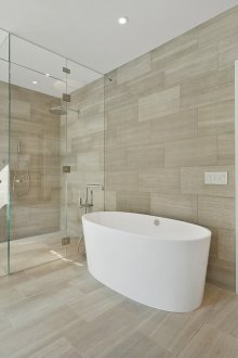 Large bathroom without sink