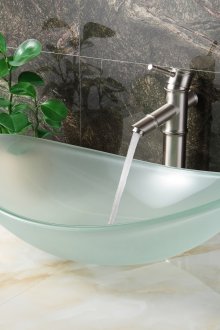 Стъклена мивка