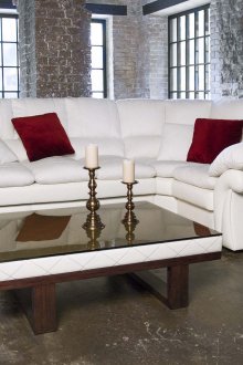 Бял неокласически ъглов диван