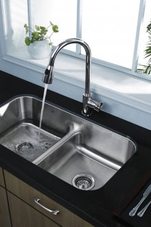 Sink keluli tahan karat dengan meja hitam