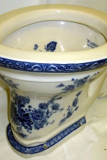 Tandas berwarna dengan corak