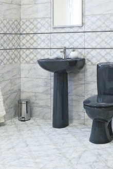 Tandas kelabu berwarna