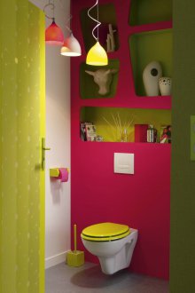 Tudung tandas berwarna kuning