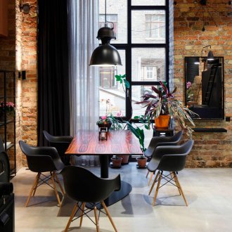 Махагонова мансардна маса