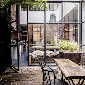 Таванско помещение за градината