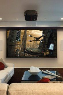 Голям бежов диван за гости в хола