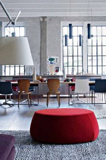 Тавански столове в студио апартамент