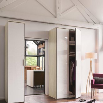 Лъскав тавански шкаф