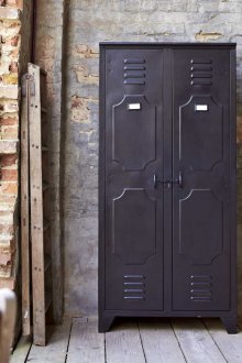 Шкаф за люфт на таванско помещение