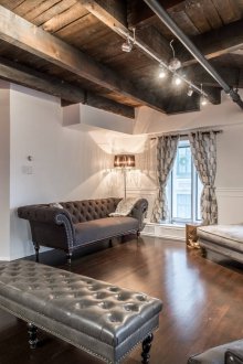 Елементи в стила на лофт в хола