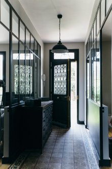 Сандък с таванско помещение на таванско помещение