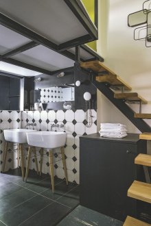 Облицована таванска стая