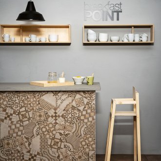 Бежова плочка с модел.