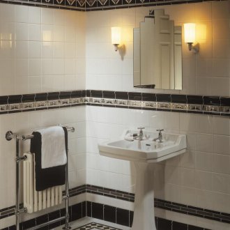 Класическа плочка с модел