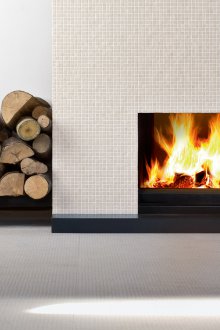 Мозайка за камината