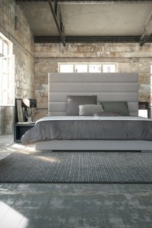 Lederbett im Loft-Stil
