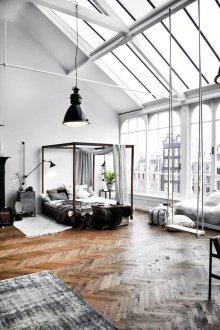 Metallbett im Hochstil