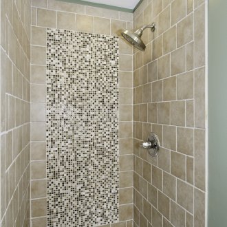 Стенни плочки под душа