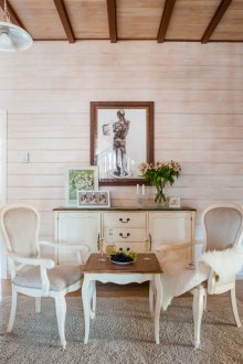 Скрин, маса и столове в стил Прованс