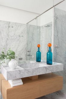 Мраморна безшевна плочка