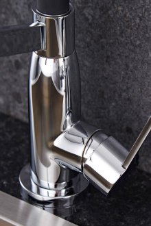 Едноместен лостов хромиран миксер