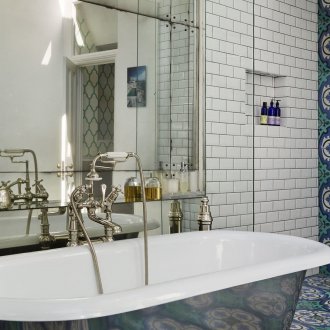 Винтидж кран за баня