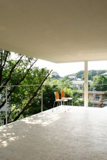 Порцеланова плочка към балкона