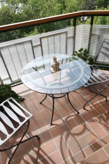 Тухлена плочка на балкон