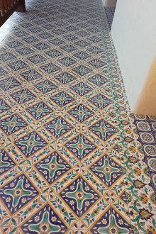 Плочка с шарка на балкона