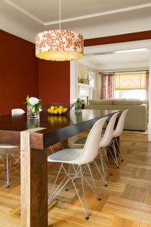 Комбинацията от цвят бордо в интериора