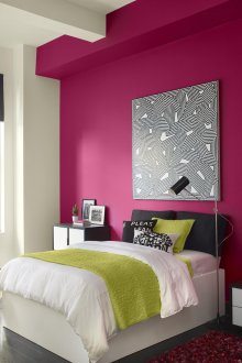 Комбинацията от цветни стени в интериора