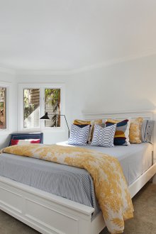 침실 14제곱미터, 유럽풍 돌출형 창문